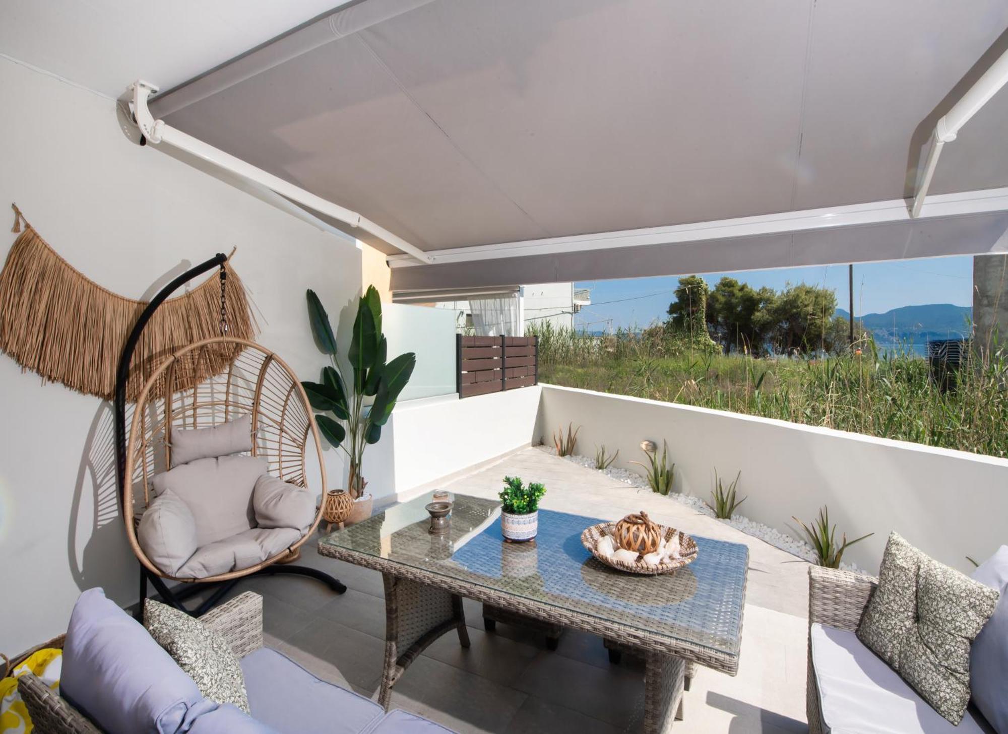 Blue Horizon Seaside Suite By Imagine Lefkada Никиана Экстерьер фото